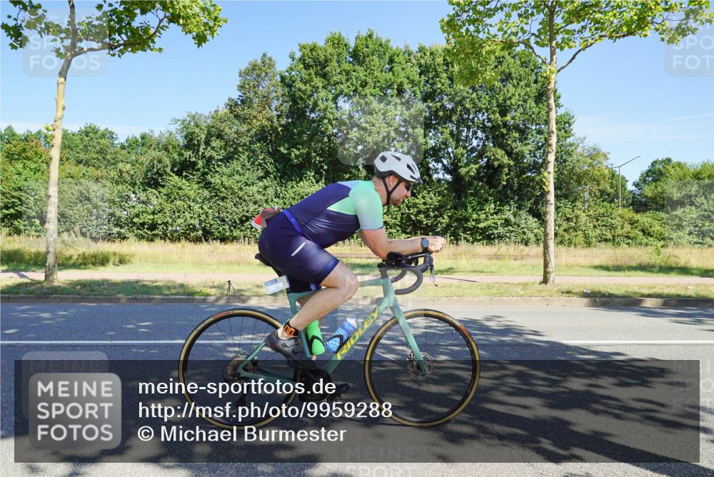 09.08.2026 - GEWOBA Citytriathlon Bremen Michael Burmester http://msf.ph/oto/9959288 09.08.2026 12:19:01 Radfahren 744, 886, 1009, 1120 meine-sportfotos.de