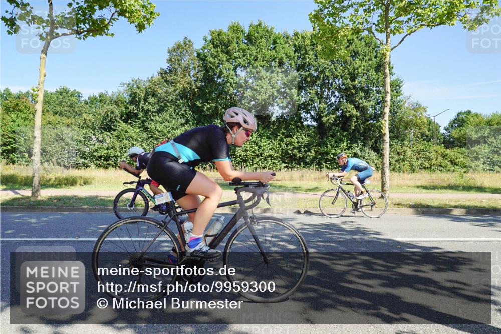 09.08.2026 - GEWOBA Citytriathlon Bremen Michael Burmester http://msf.ph/oto/9959300 09.08.2026 12:19:22 Radfahren 557, 569, 603, 624, 727, 749, 820, 839, 861, 938, 1145, 1160 meine-sportfotos.de
