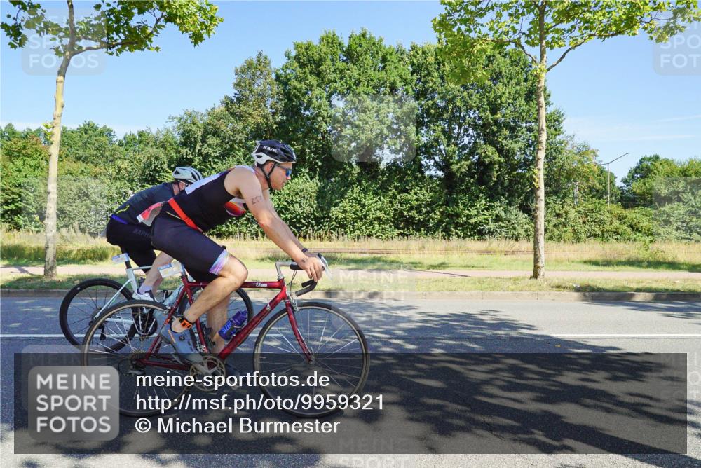 09.08.2026 - GEWOBA Citytriathlon Bremen Michael Burmester http://msf.ph/oto/9959321 09.08.2026 12:19:59 Radfahren 595, 625, 788, 798, 806, 817, 838, 923, 1129 meine-sportfotos.de
