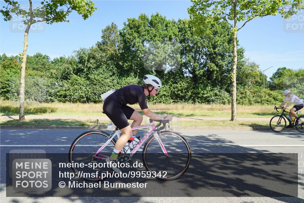 09.08.2026 - GEWOBA Citytriathlon Bremen Michael Burmester http://msf.ph/oto/9959342 09.08.2026 12:20:22 Radfahren 693, 745, 762, 763, 790, 792, 816, 823, 844, 897, 1020, 1113, 1155 meine-sportfotos.de