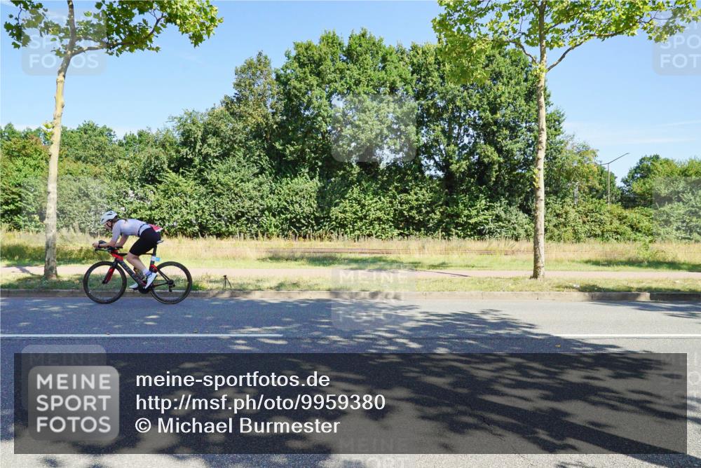 09.08.2026 - GEWOBA Citytriathlon Bremen Michael Burmester http://msf.ph/oto/9959380 09.08.2026 12:21:21 Radfahren 596, 628, 644, 731, 1115, 1132 meine-sportfotos.de