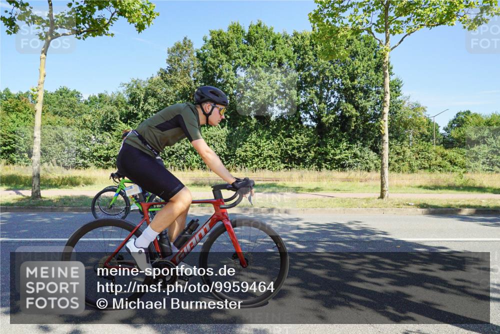 09.08.2026 - GEWOBA Citytriathlon Bremen Michael Burmester http://msf.ph/oto/9959464 09.08.2026 12:23:12 Radfahren 572, 577, 612, 782, 783, 809, 840, 871, 888, 898, 919, 966, 972, 1123, 1136 meine-sportfotos.de