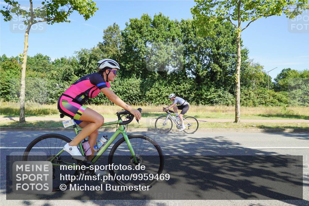 09.08.2026 - GEWOBA Citytriathlon Bremen Michael Burmester http://msf.ph/oto/9959469 09.08.2026 12:23:16 Radfahren 572, 577, 612, 782, 840, 871, 888, 898, 972, 976, 996, 1123, 1136 meine-sportfotos.de