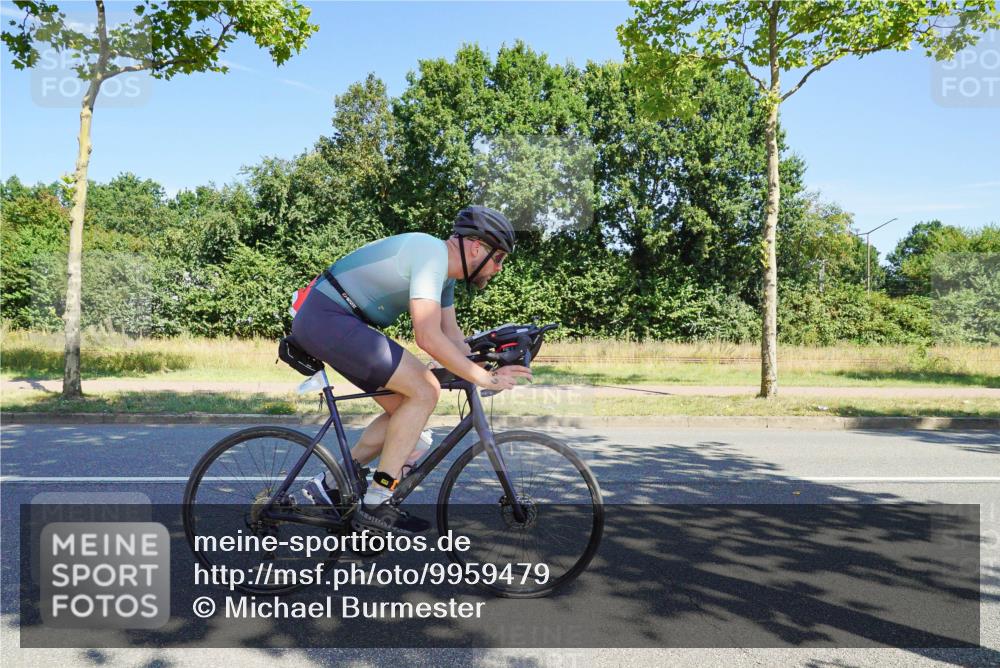 09.08.2026 - GEWOBA Citytriathlon Bremen Michael Burmester http://msf.ph/oto/9959479 09.08.2026 12:23:31 Radfahren 651, 701, 707, 888, 976, 996 meine-sportfotos.de
