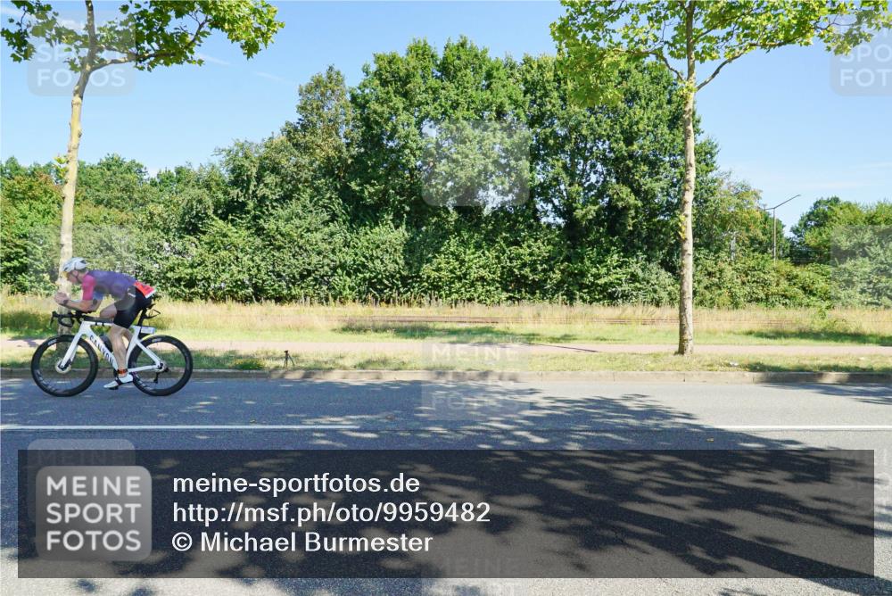 09.08.2026 - GEWOBA Citytriathlon Bremen Michael Burmester http://msf.ph/oto/9959482 09.08.2026 12:23:38 Radfahren 651, 701, 705, 707, 1107 meine-sportfotos.de