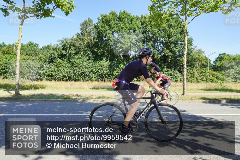 09.08.2026 - GEWOBA Citytriathlon Bremen Michael Burmester http://msf.ph/oto/9959542 09.08.2026 12:25:03 Radfahren 548, 602, 711, 785, 858, 899, 974, 991, 1104, 1140 meine-sportfotos.de