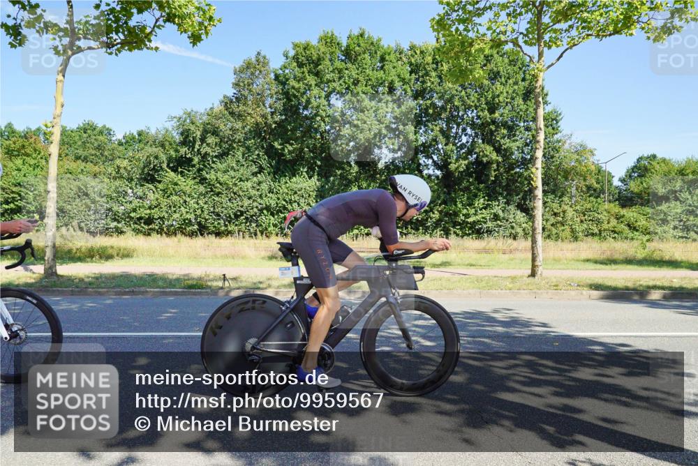 09.08.2026 - GEWOBA Citytriathlon Bremen Michael Burmester http://msf.ph/oto/9959567 09.08.2026 12:25:35 Radfahren 558, 649, 702, 743, 774, 789, 810, 848, 936, 982, 1010, 1106, 1121, 1122, 1125 meine-sportfotos.de