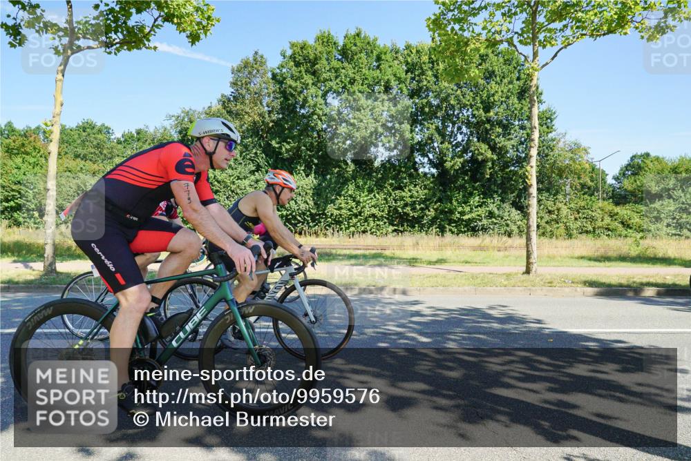 09.08.2026 - GEWOBA Citytriathlon Bremen Michael Burmester http://msf.ph/oto/9959576 09.08.2026 12:25:50 Radfahren 578, 614, 635, 702, 718, 738, 743, 779, 789, 797, 810, 848, 853, 913, 927, 942, 944, 1125 meine-sportfotos.de