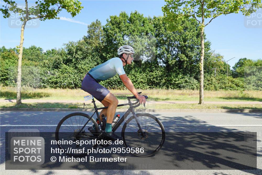 09.08.2026 - GEWOBA Citytriathlon Bremen Michael Burmester http://msf.ph/oto/9959586 09.08.2026 12:26:02 Radfahren 543, 614, 635, 643, 700, 738, 797, 853, 913, 927, 941, 942, 957, 989 meine-sportfotos.de