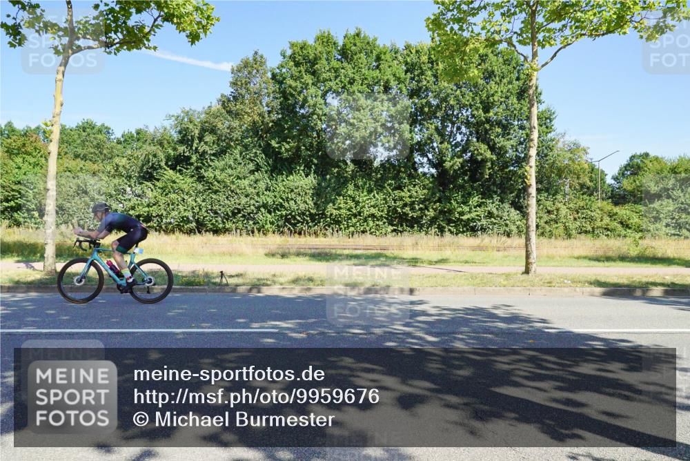 09.08.2026 - GEWOBA Citytriathlon Bremen Michael Burmester http://msf.ph/oto/9959676 09.08.2026 12:28:20 Radfahren 549, 631, 661, 666, 676, 690, 862, 951, 1002, 1148 meine-sportfotos.de