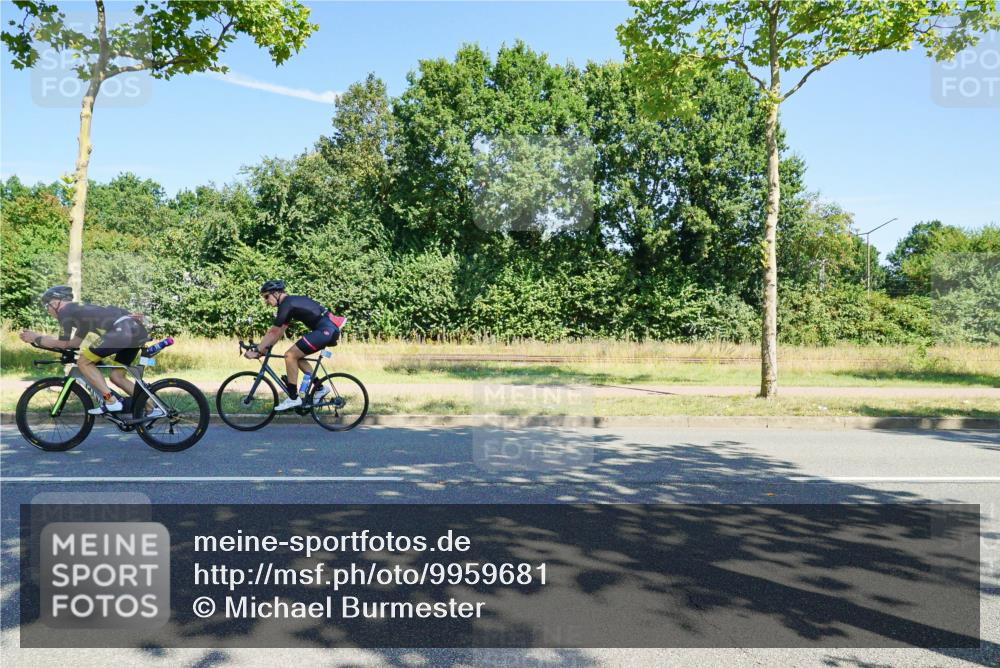 09.08.2026 - GEWOBA Citytriathlon Bremen Michael Burmester http://msf.ph/oto/9959681 09.08.2026 12:28:26 Radfahren 549, 610, 631, 661, 676, 698, 862, 951, 1148 meine-sportfotos.de