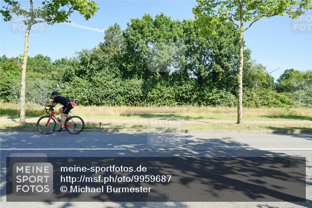 09.08.2026 - GEWOBA Citytriathlon Bremen Michael Burmester http://msf.ph/oto/9959687 09.08.2026 12:28:35 Radfahren 549, 610, 619, 652, 658, 676, 698, 719 meine-sportfotos.de