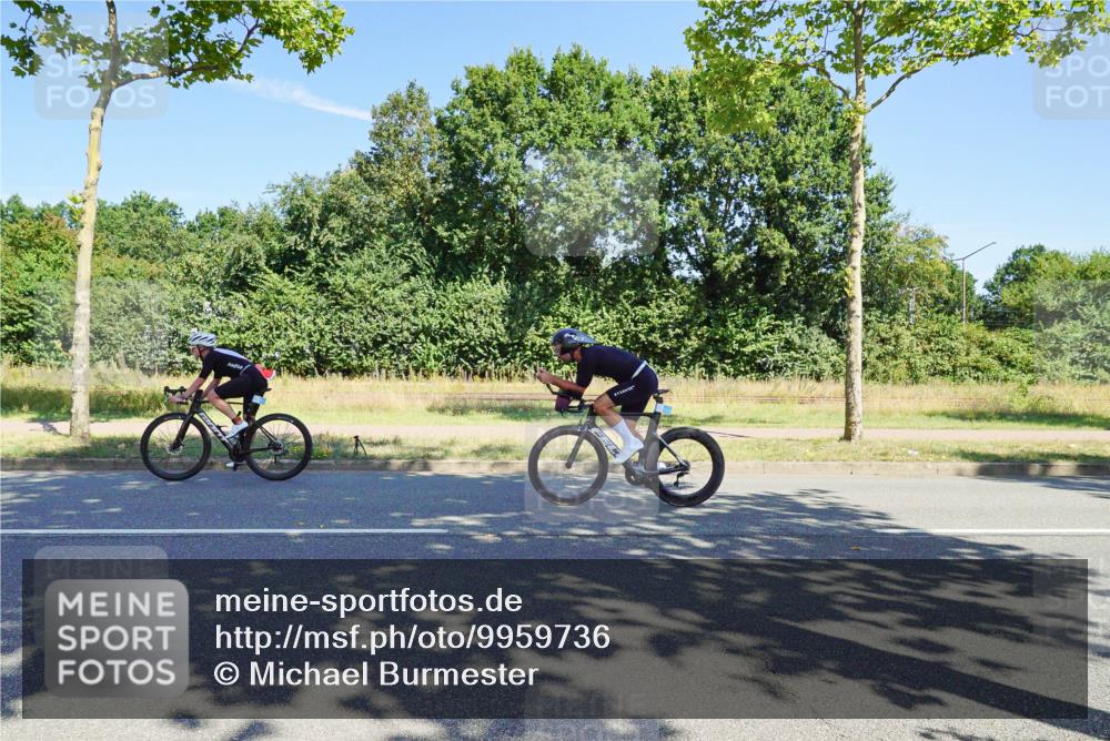 09.08.2026 - GEWOBA Citytriathlon Bremen Michael Burmester http://msf.ph/oto/9959736 09.08.2026 12:29:44 Radfahren 618, 641, 642, 697, 825, 999, 1011 meine-sportfotos.de