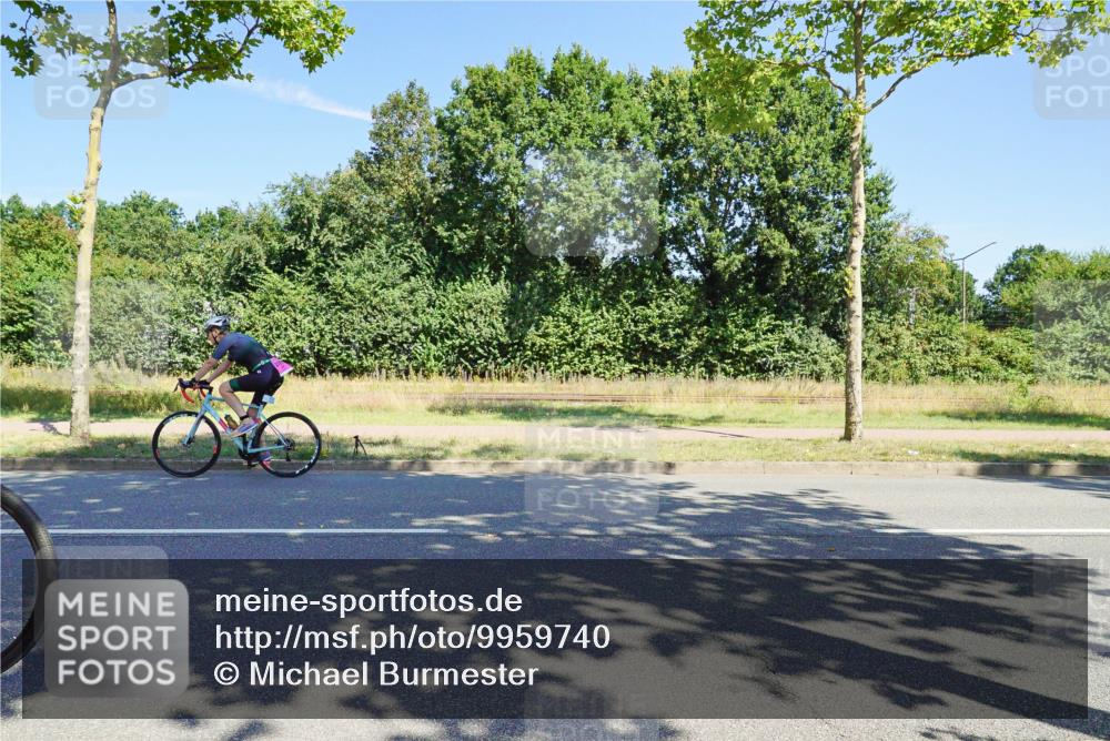 09.08.2026 - GEWOBA Citytriathlon Bremen Michael Burmester http://msf.ph/oto/9959740 09.08.2026 12:29:49 Radfahren 616, 618, 641, 642, 825, 963, 964, 1011 meine-sportfotos.de