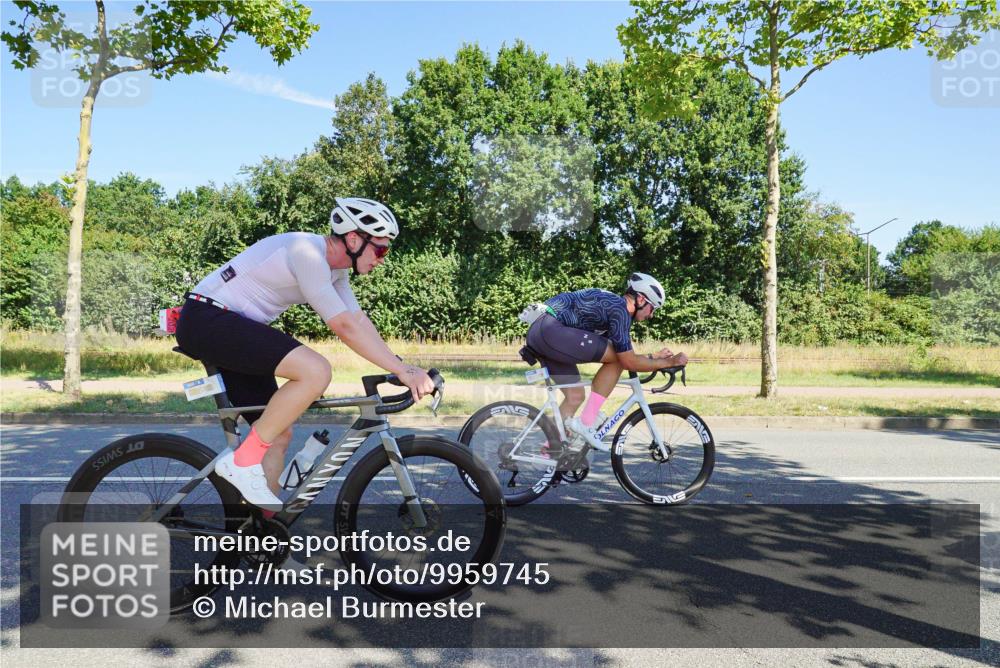 09.08.2026 - GEWOBA Citytriathlon Bremen Michael Burmester http://msf.ph/oto/9959745 09.08.2026 12:29:58 Radfahren 593, 616, 618, 641, 963, 964, 967, 1128 meine-sportfotos.de