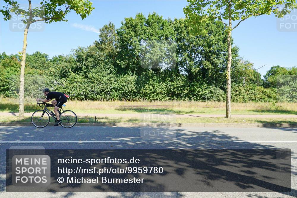 09.08.2026 - GEWOBA Citytriathlon Bremen Michael Burmester http://msf.ph/oto/9959780 09.08.2026 12:30:51 Radfahren 547, 662, 946, 1019 meine-sportfotos.de