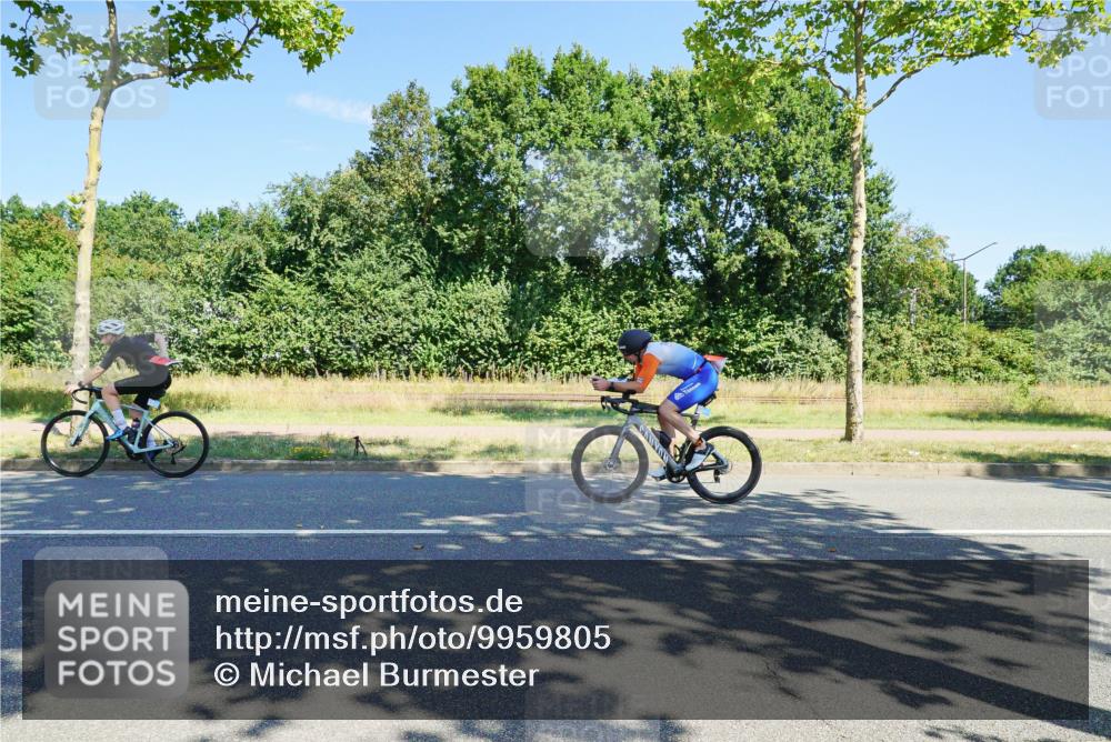 09.08.2026 - GEWOBA Citytriathlon Bremen Michael Burmester http://msf.ph/oto/9959805 09.08.2026 12:31:24 Radfahren 561, 589, 592, 645, 646, 685, 686, 710, 775, 793, 909, 1101, 1150 meine-sportfotos.de
