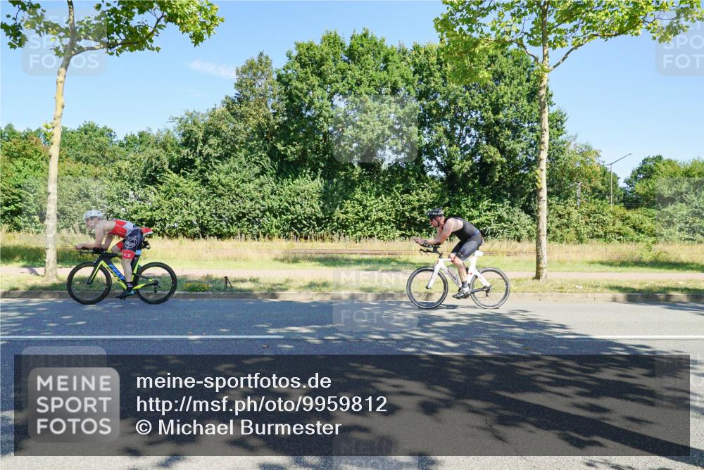 09.08.2026 - GEWOBA Citytriathlon Bremen Michael Burmester http://msf.ph/oto/9959812 09.08.2026 12:31:32 Radfahren 561, 606, 686, 793, 1150 meine-sportfotos.de