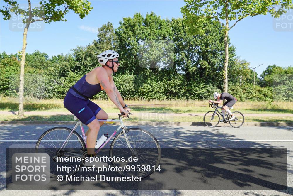09.08.2026 - GEWOBA Citytriathlon Bremen Michael Burmester http://msf.ph/oto/9959814 09.08.2026 12:31:36 Radfahren 561, 606, 613, 647 meine-sportfotos.de