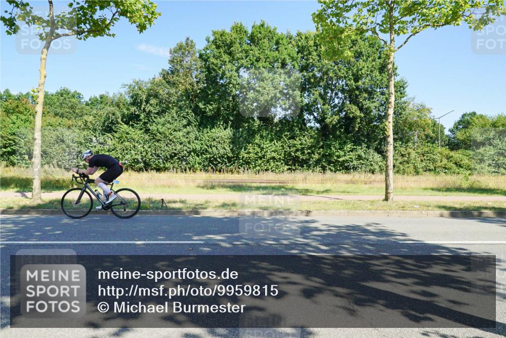 09.08.2026 - GEWOBA Citytriathlon Bremen Michael Burmester http://msf.ph/oto/9959815 09.08.2026 12:31:37 Radfahren 561, 606, 613, 647 meine-sportfotos.de