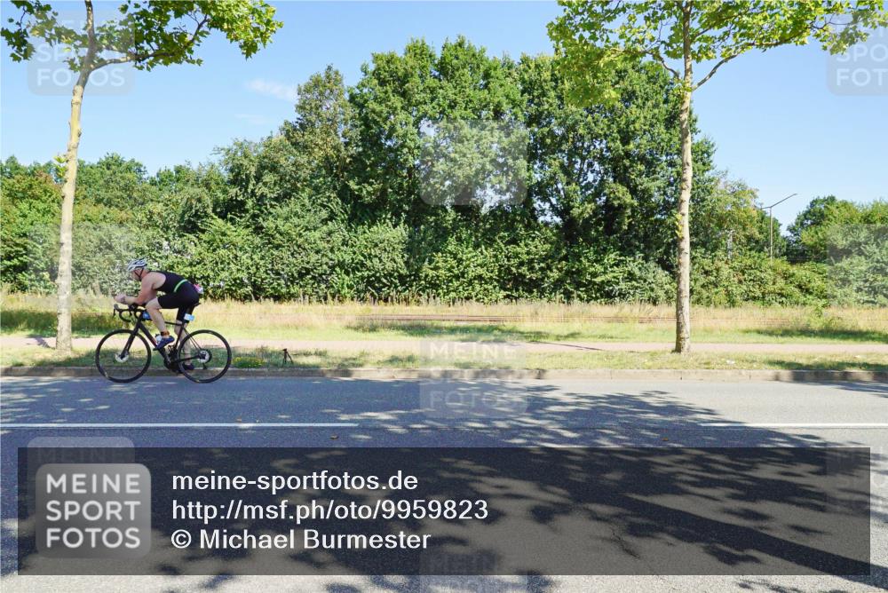 09.08.2026 - GEWOBA Citytriathlon Bremen Michael Burmester http://msf.ph/oto/9959823 09.08.2026 12:31:51 Radfahren 613, 647, 735, 799, 883 meine-sportfotos.de