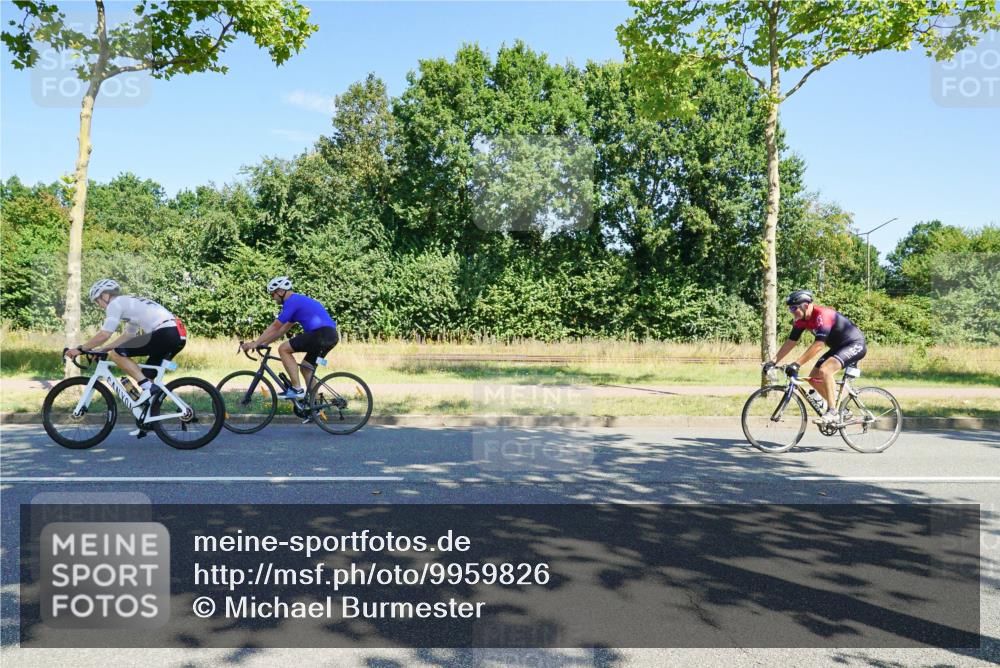 09.08.2026 - GEWOBA Citytriathlon Bremen Michael Burmester http://msf.ph/oto/9959826 09.08.2026 12:32:02 Radfahren 799, 883, 884, 955, 990 meine-sportfotos.de