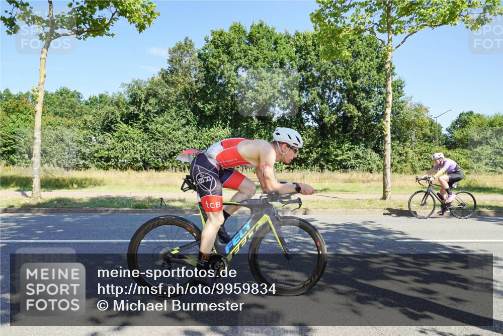 09.08.2026 - GEWOBA Citytriathlon Bremen Michael Burmester http://msf.ph/oto/9959834 09.08.2026 12:32:16 Radfahren 579, 650, 765, 867, 884, 920, 924, 955, 990, 1006 meine-sportfotos.de