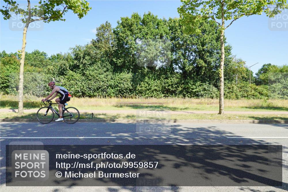 09.08.2026 - GEWOBA Citytriathlon Bremen Michael Burmester http://msf.ph/oto/9959857 09.08.2026 12:32:54 Radfahren 582, 636, 875, 921, 983, 1016, 1137 meine-sportfotos.de