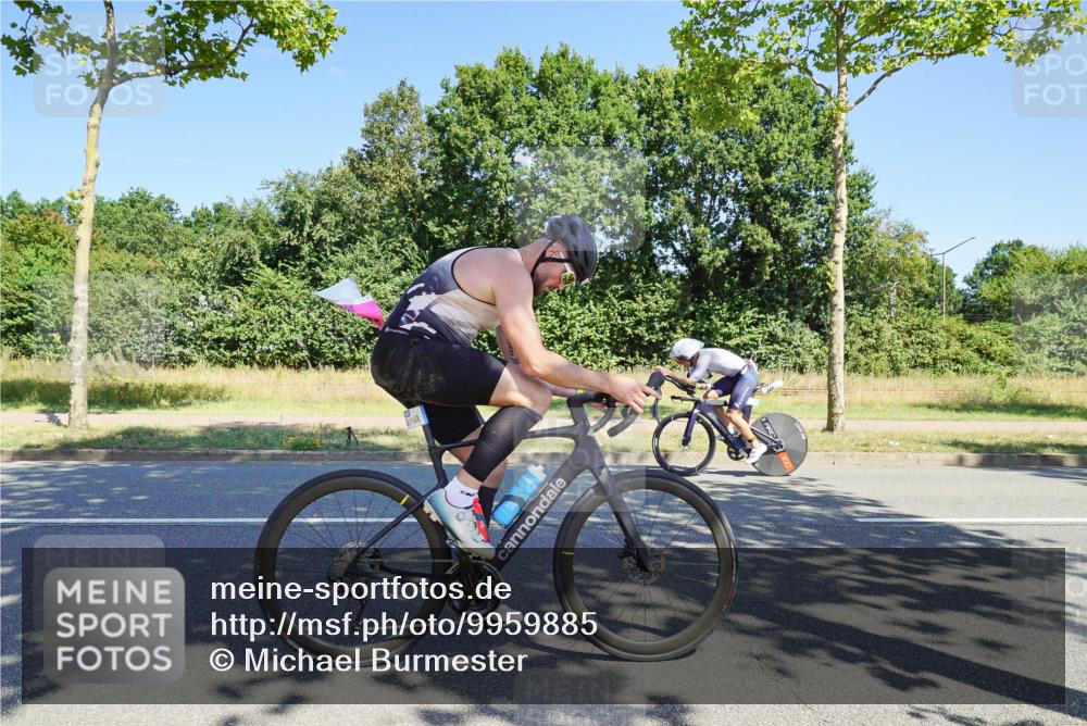 09.08.2026 - GEWOBA Citytriathlon Bremen Michael Burmester http://msf.ph/oto/9959885 09.08.2026 12:33:51 Radfahren 648, 750, 784, 932, 1006, 1158 meine-sportfotos.de