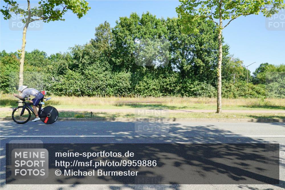 09.08.2026 - GEWOBA Citytriathlon Bremen Michael Burmester http://msf.ph/oto/9959886 09.08.2026 12:33:51 Radfahren 648, 750, 784, 932, 1006, 1158 meine-sportfotos.de