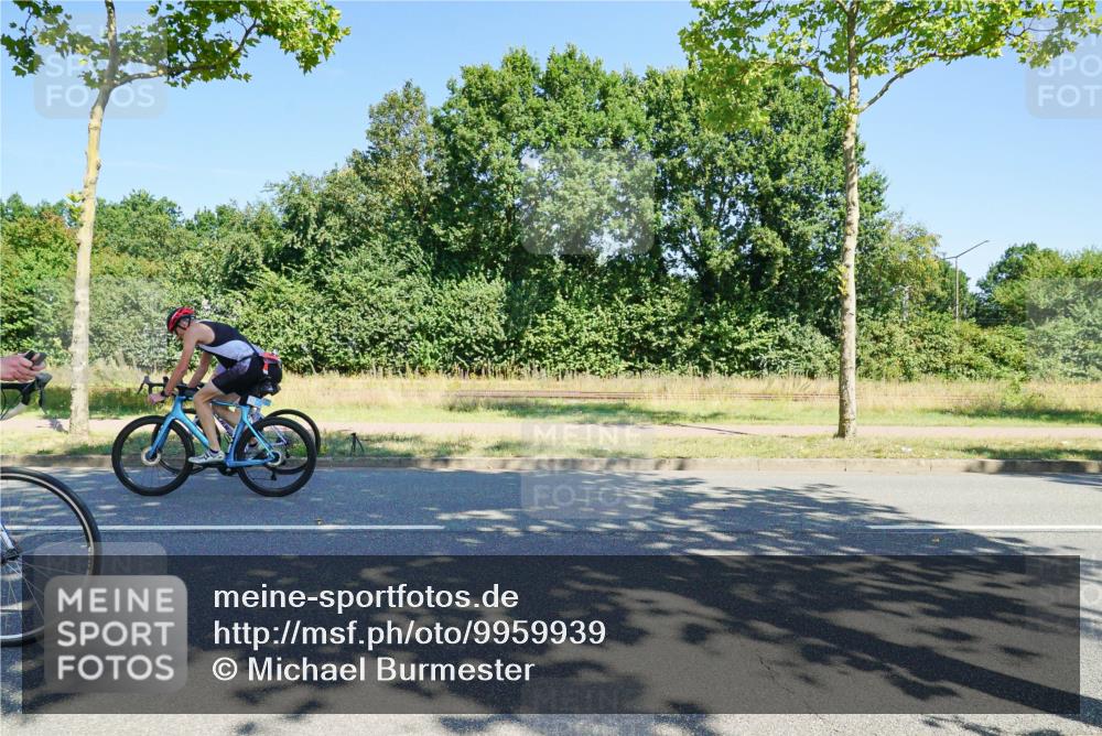 09.08.2026 - GEWOBA Citytriathlon Bremen Michael Burmester http://msf.ph/oto/9959939 09.08.2026 12:35:10 Radfahren 555, 574, 598, 609, 624, 778, 804, 807, 846, 1138 meine-sportfotos.de