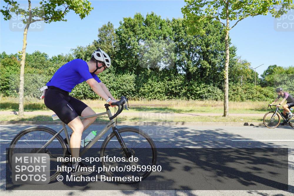 09.08.2026 - GEWOBA Citytriathlon Bremen Michael Burmester http://msf.ph/oto/9959980 09.08.2026 12:36:05 Radfahren 564, 565, 595, 737, 781, 803, 820, 869, 901, 918, 981, 1009, 1119, 1155 meine-sportfotos.de