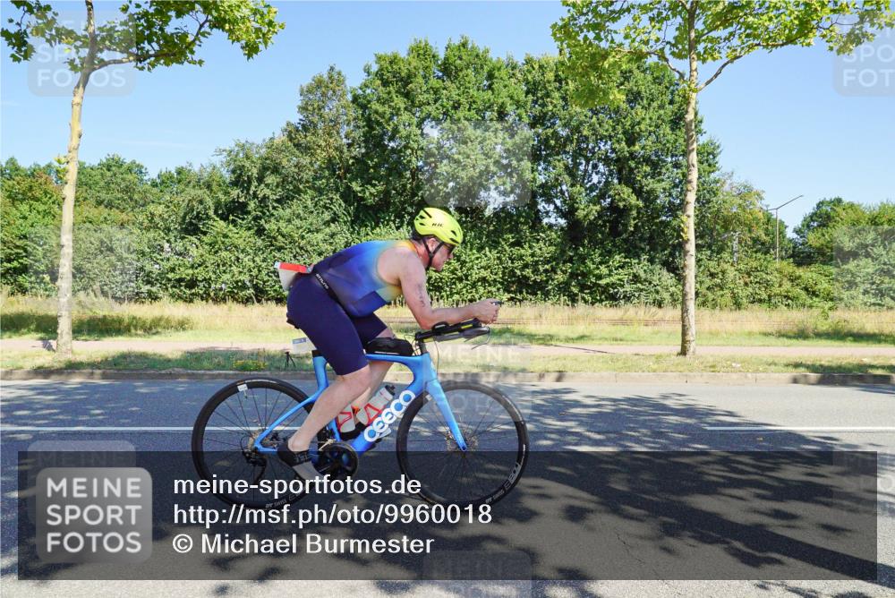 09.08.2026 - GEWOBA Citytriathlon Bremen Michael Burmester http://msf.ph/oto/9960018 09.08.2026 12:36:57 Radfahren 699, 787, 823, 861, 872, 943, 970, 1147 meine-sportfotos.de