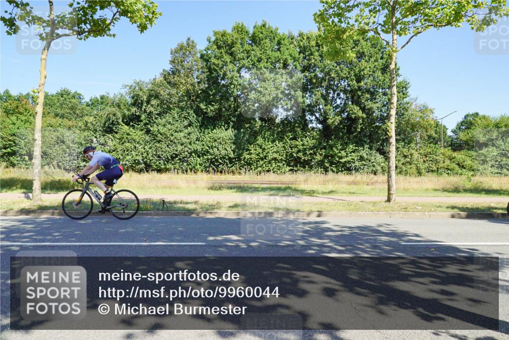 09.08.2026 - GEWOBA Citytriathlon Bremen Michael Burmester http://msf.ph/oto/9960044 09.08.2026 12:37:26 Radfahren 568, 604, 627, 790, 792, 816, 839, 935, 938 meine-sportfotos.de