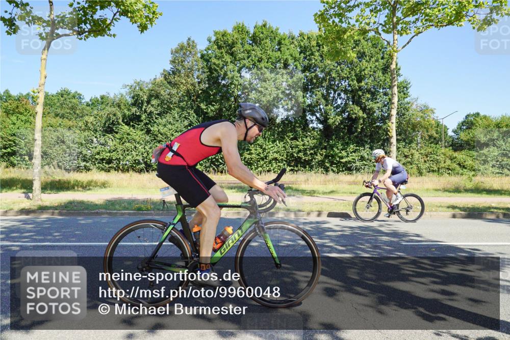 09.08.2026 - GEWOBA Citytriathlon Bremen Michael Burmester http://msf.ph/oto/9960048 09.08.2026 12:37:30 Radfahren 604, 627, 678, 727, 790, 792, 816, 839, 935, 938, 1109 meine-sportfotos.de