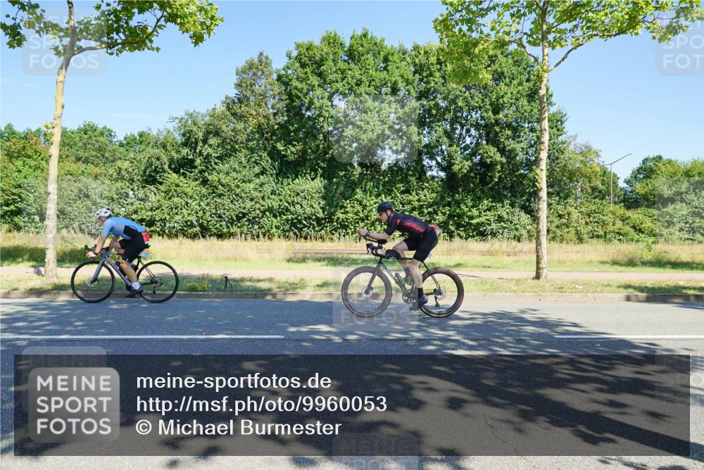 09.08.2026 - GEWOBA Citytriathlon Bremen Michael Burmester http://msf.ph/oto/9960053 09.08.2026 12:37:40 Radfahren 604, 639, 678, 727, 745, 816, 935, 1109 meine-sportfotos.de