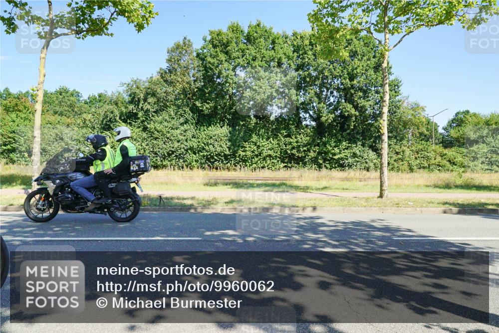09.08.2026 - GEWOBA Citytriathlon Bremen Michael Burmester http://msf.ph/oto/9960062 09.08.2026 12:37:51 Radfahren 559, 571, 639, 687, 745, 1114 meine-sportfotos.de