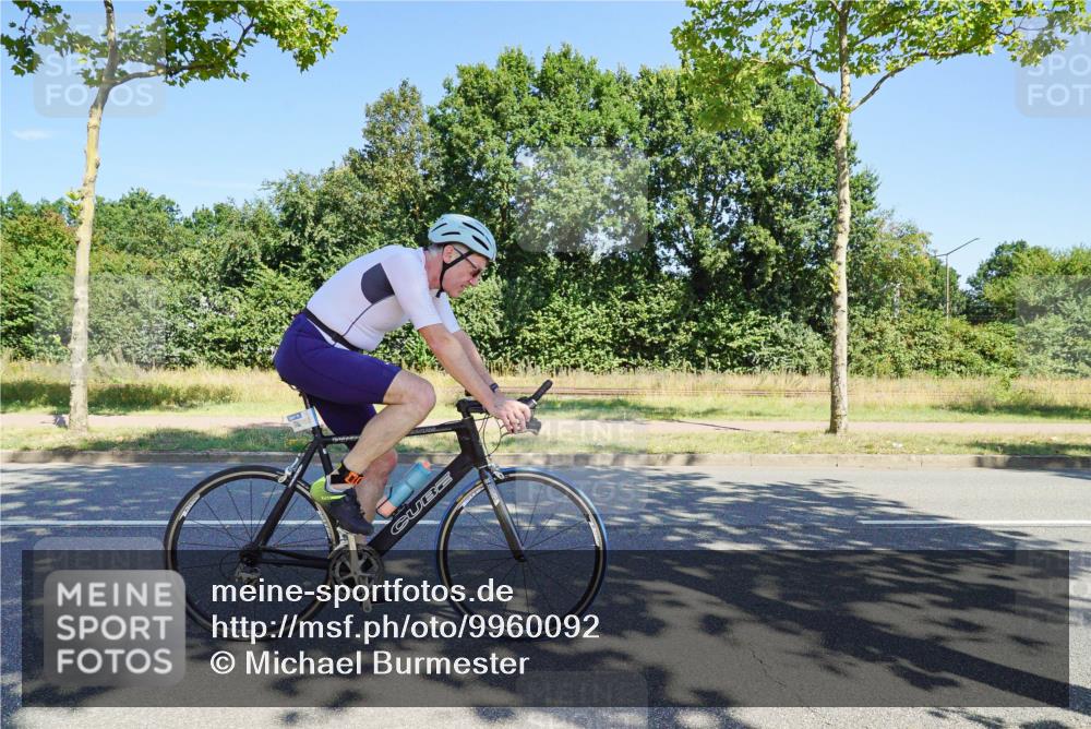 09.08.2026 - GEWOBA Citytriathlon Bremen Michael Burmester http://msf.ph/oto/9960092 09.08.2026 12:38:38 Radfahren 541, 572, 577, 623, 637, 667, 695, 838, 844, 912, 1111, 1156 meine-sportfotos.de