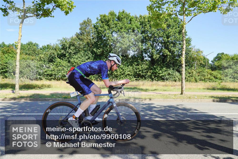 09.08.2026 - GEWOBA Citytriathlon Bremen Michael Burmester http://msf.ph/oto/9960108 09.08.2026 12:38:58 Radfahren 625, 694, 759, 770, 776, 798, 902, 1003 meine-sportfotos.de