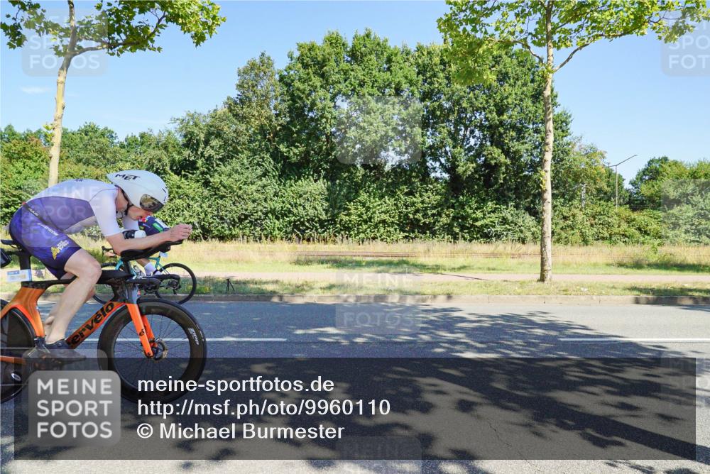 09.08.2026 - GEWOBA Citytriathlon Bremen Michael Burmester http://msf.ph/oto/9960110 09.08.2026 12:39:03 Radfahren 694, 759, 770, 776, 902, 931, 1124 meine-sportfotos.de