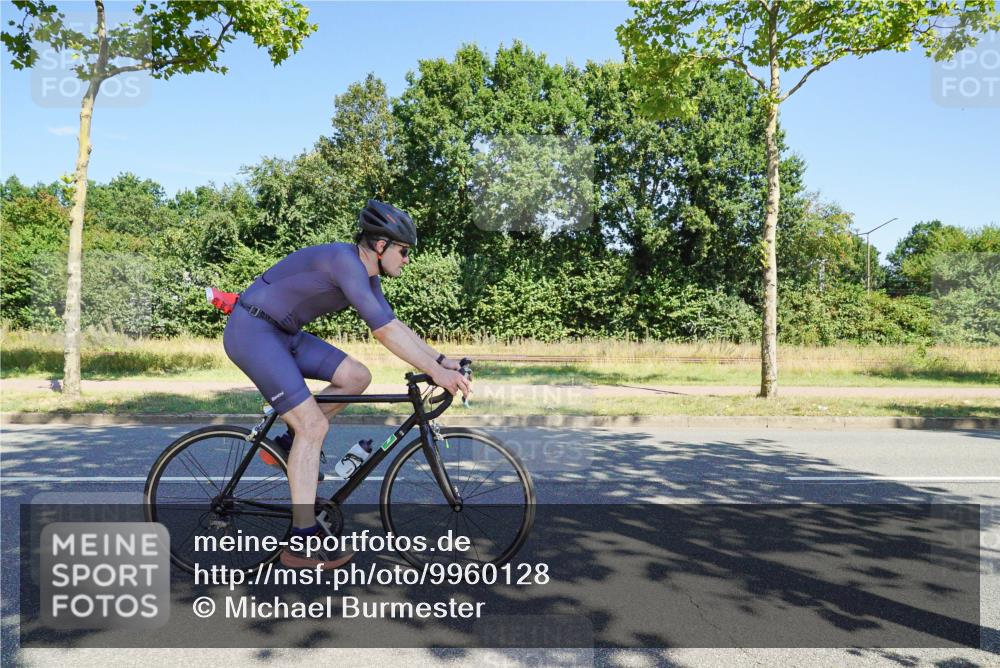 09.08.2026 - GEWOBA Citytriathlon Bremen Michael Burmester http://msf.ph/oto/9960128 09.08.2026 12:39:28 Radfahren 612, 656, 664, 705, 783, 817 meine-sportfotos.de