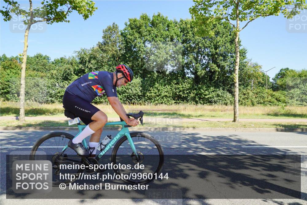 09.08.2026 - GEWOBA Citytriathlon Bremen Michael Burmester http://msf.ph/oto/9960144 09.08.2026 12:39:51 Radfahren 693, 696, 796, 834, 840, 871, 896, 923, 972, 998, 1154 meine-sportfotos.de