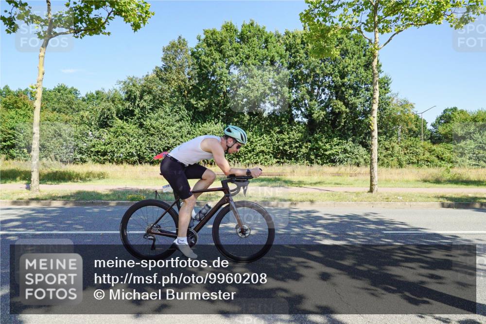 09.08.2026 - GEWOBA Citytriathlon Bremen Michael Burmester http://msf.ph/oto/9960208 09.08.2026 12:41:29 Radfahren 548, 602, 702, 711, 740, 767, 915, 933, 982, 1020, 1159 meine-sportfotos.de