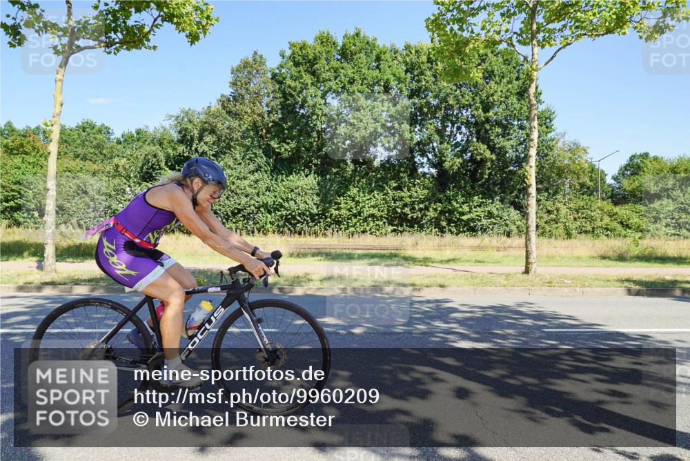 09.08.2026 - GEWOBA Citytriathlon Bremen Michael Burmester http://msf.ph/oto/9960209 09.08.2026 12:41:30 Radfahren 548, 602, 702, 711, 740, 767, 915, 933, 940, 982, 1020, 1159 meine-sportfotos.de
