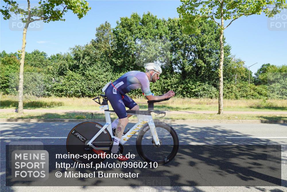 09.08.2026 - GEWOBA Citytriathlon Bremen Michael Burmester http://msf.ph/oto/9960210 09.08.2026 12:41:32 Radfahren 548, 602, 702, 711, 740, 767, 915, 933, 940, 982, 1020, 1159 meine-sportfotos.de