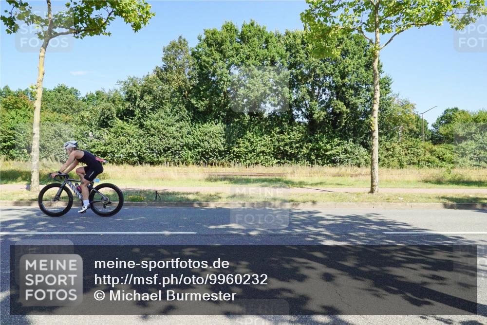 09.08.2026 - GEWOBA Citytriathlon Bremen Michael Burmester http://msf.ph/oto/9960232 09.08.2026 12:42:02 Radfahren 684, 1107, 1123, 1153 meine-sportfotos.de