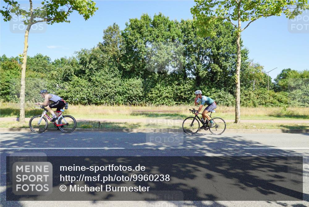 09.08.2026 - GEWOBA Citytriathlon Bremen Michael Burmester http://msf.ph/oto/9960238 09.08.2026 12:42:14 Radfahren 635, 753, 1102, 1107, 1153 meine-sportfotos.de