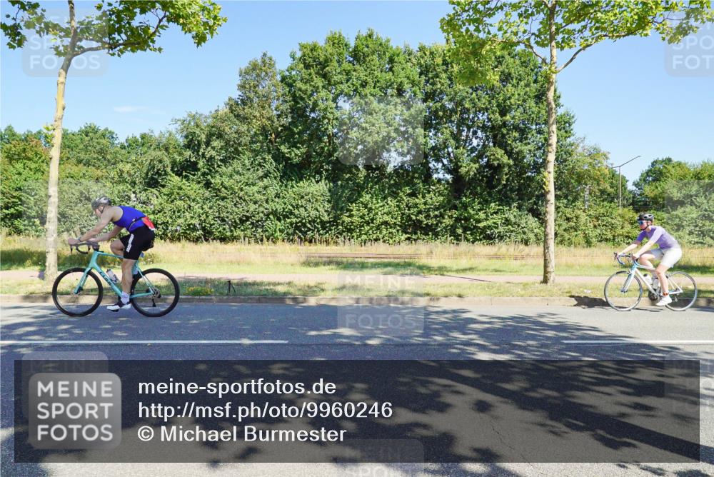 09.08.2026 - GEWOBA Citytriathlon Bremen Michael Burmester http://msf.ph/oto/9960246 09.08.2026 12:42:28 Radfahren 635, 768, 782, 870, 885, 966 meine-sportfotos.de