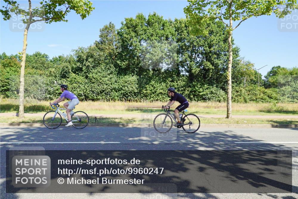 09.08.2026 - GEWOBA Citytriathlon Bremen Michael Burmester http://msf.ph/oto/9960247 09.08.2026 12:42:29 Radfahren 635, 768, 782, 870, 885, 966 meine-sportfotos.de