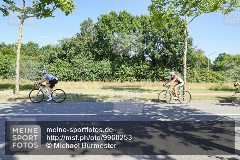 09.08.2026 - GEWOBA Citytriathlon Bremen Michael Burmester http://msf.ph/oto/9960253 09.08.2026 12:42:36 Radfahren 720, 768, 782, 870, 885, 966 meine-sportfotos.de